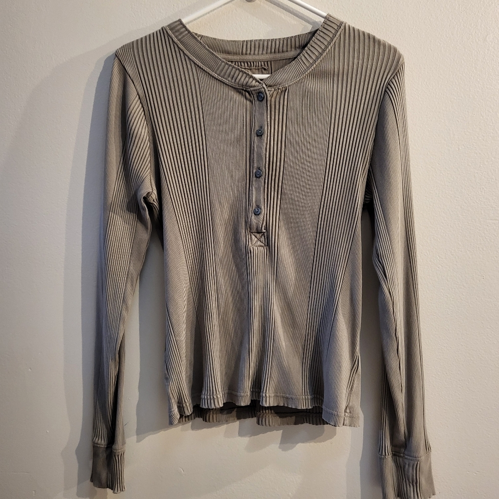 Aerie Road Trip Ribbed Button-Up Henley Olive Green Large
